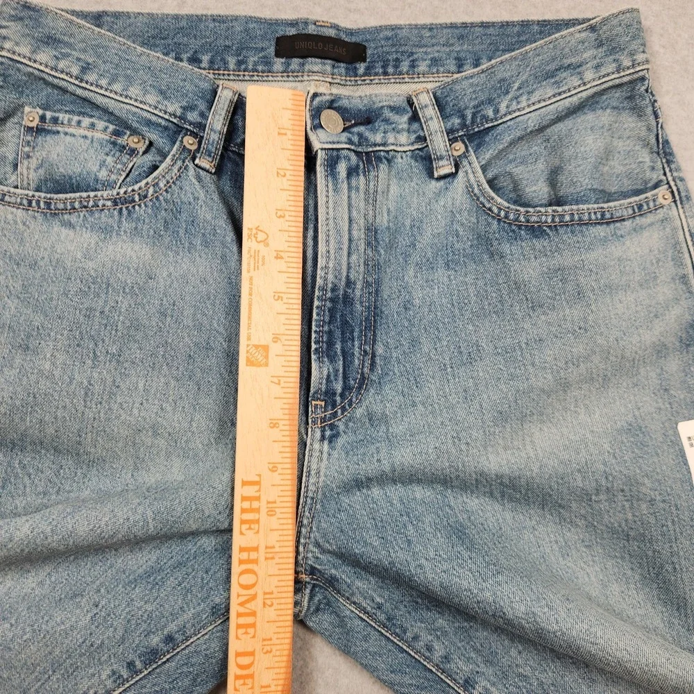 Uniqlo Jeans Mens 33x30 Blue Tapered Regular Fit Denim Light Wash NEW